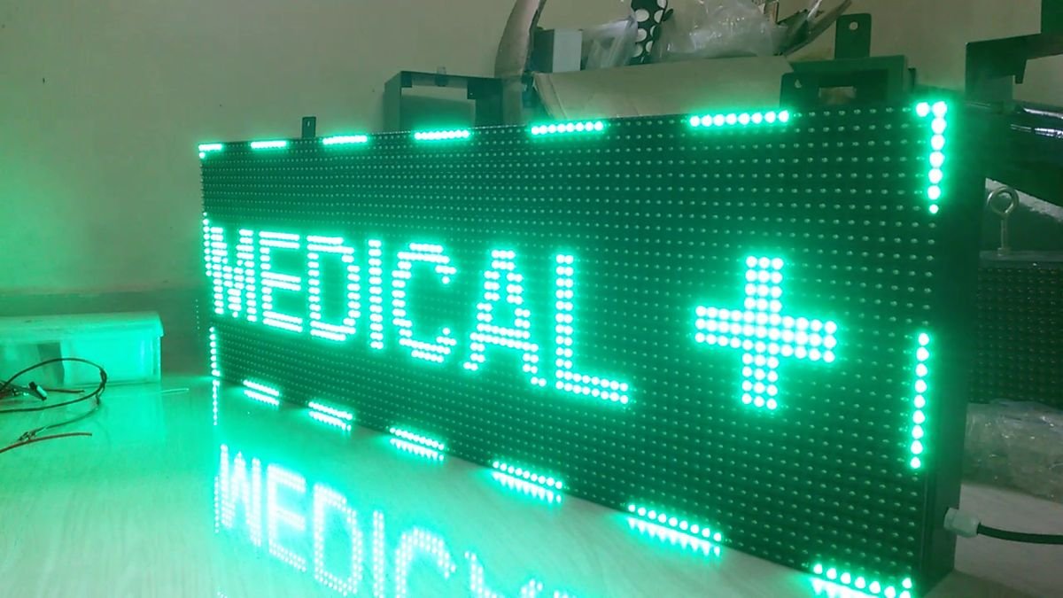 MK Pro Outdoor LED Scrolling Display Board – Waterproof High Brightness (Red/Green)